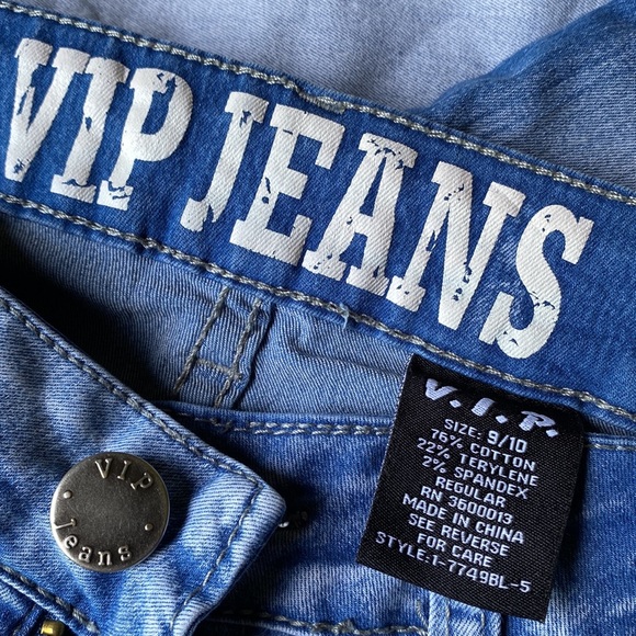 VIP Jeans size 9/10 light wash - Picture 3 of 5